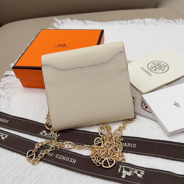 エルメス財布コピー背面デザイン